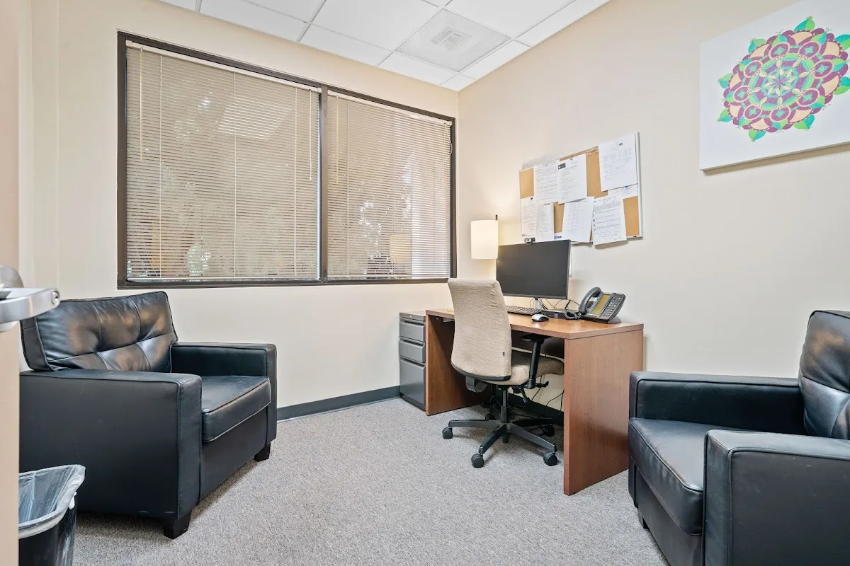 The Canyon at Santa Monica - Photo 2