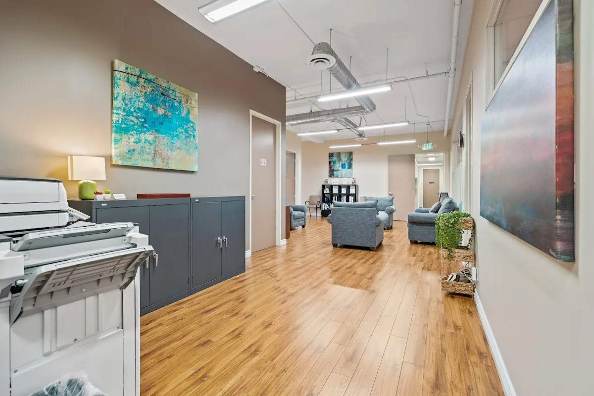 The Canyon at Santa Monica - Photo 3