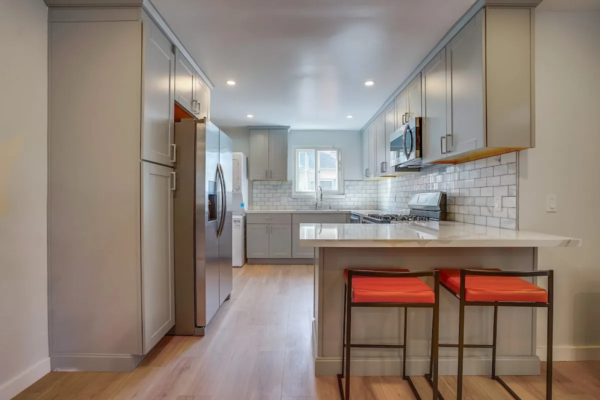 Bridges Recovery Sober Living Apartment Homes Los Angeles - Photo 3