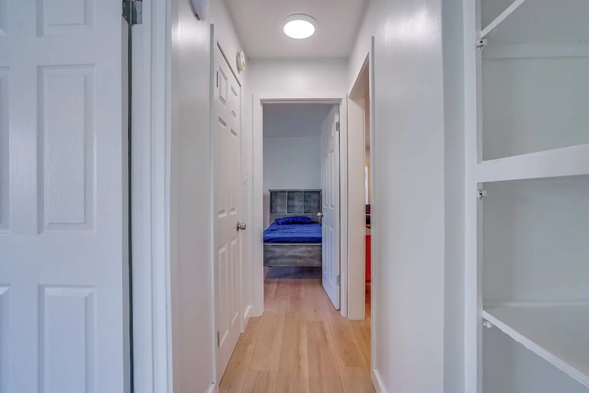 Bridges Recovery Sober Living Apartment Homes Los Angeles - Photo 5