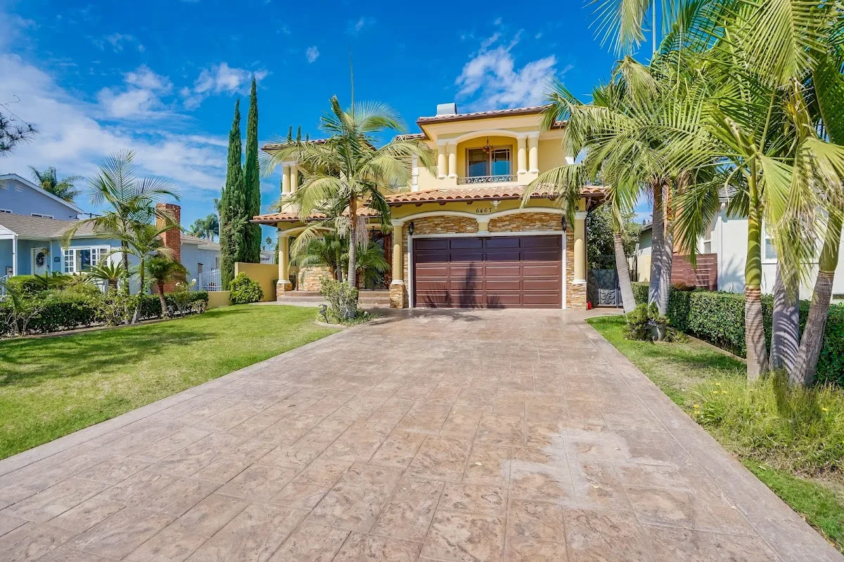 Design For Recovery - Sober Living in Los Angeles for Men - Photo 1