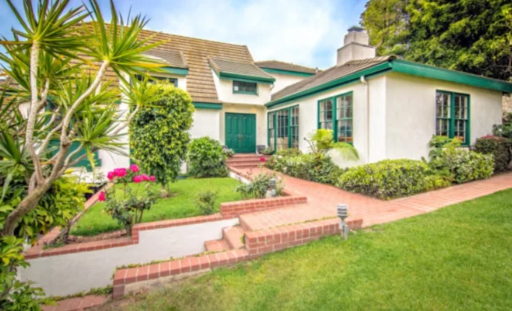 Epiphany Sober Women - Photo 1