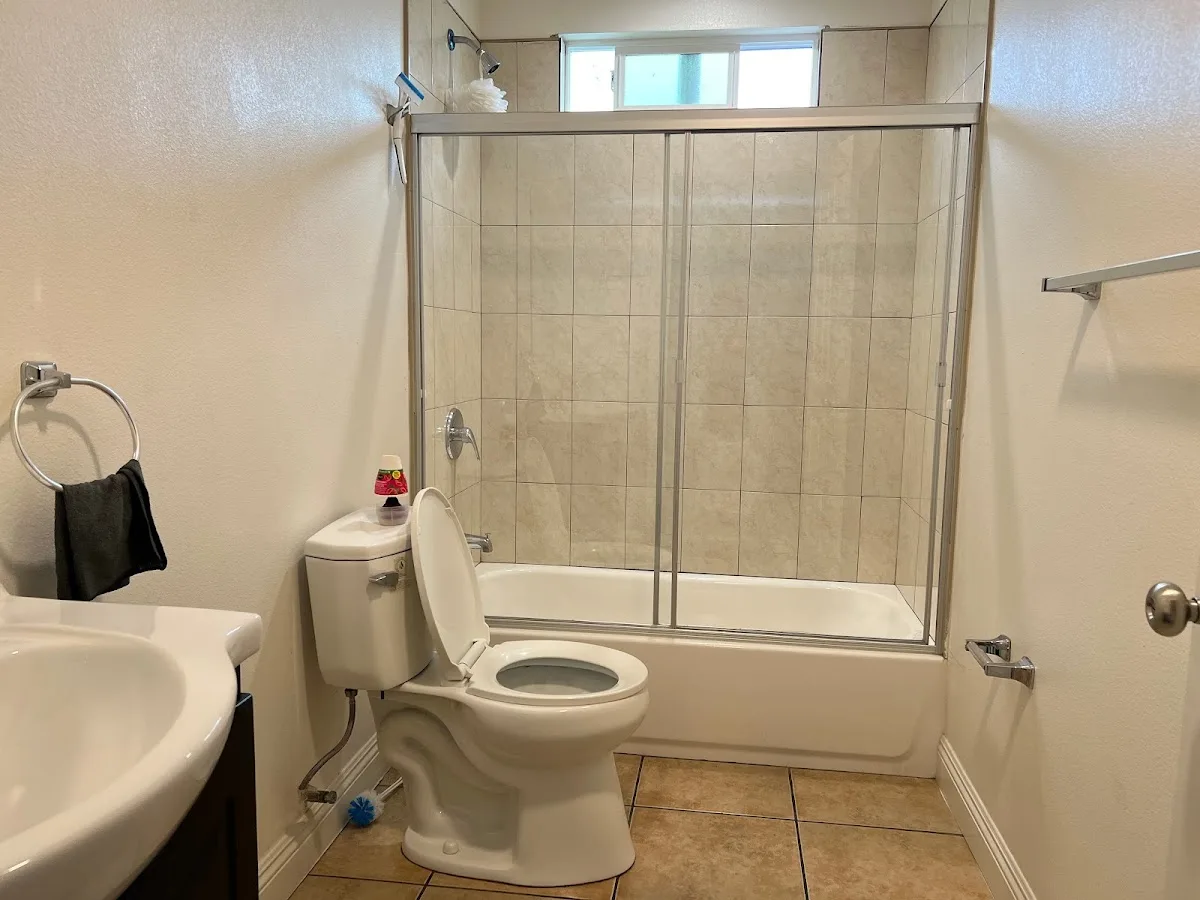 I AM SENT- room and board transitional housing - Photo 5