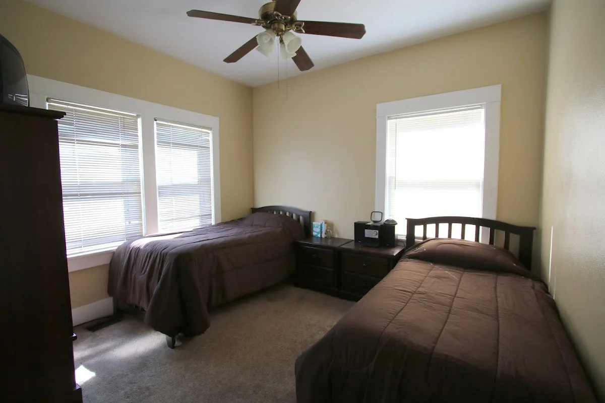 Puente House Sober Living in Covina - Photo 2